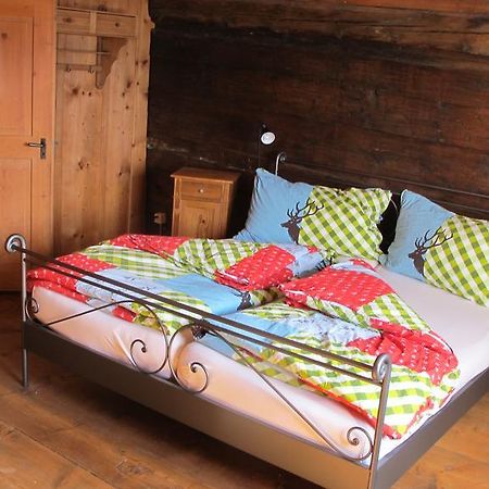 Ferienwohnung Graubuenden/ Castiel Luaran gambar