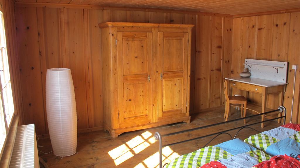 Ferienwohnung Graubuenden/ Castiel Luaran gambar